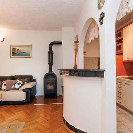 Lovely Apartment In Rovanjska With House Sea View Kültér fotó