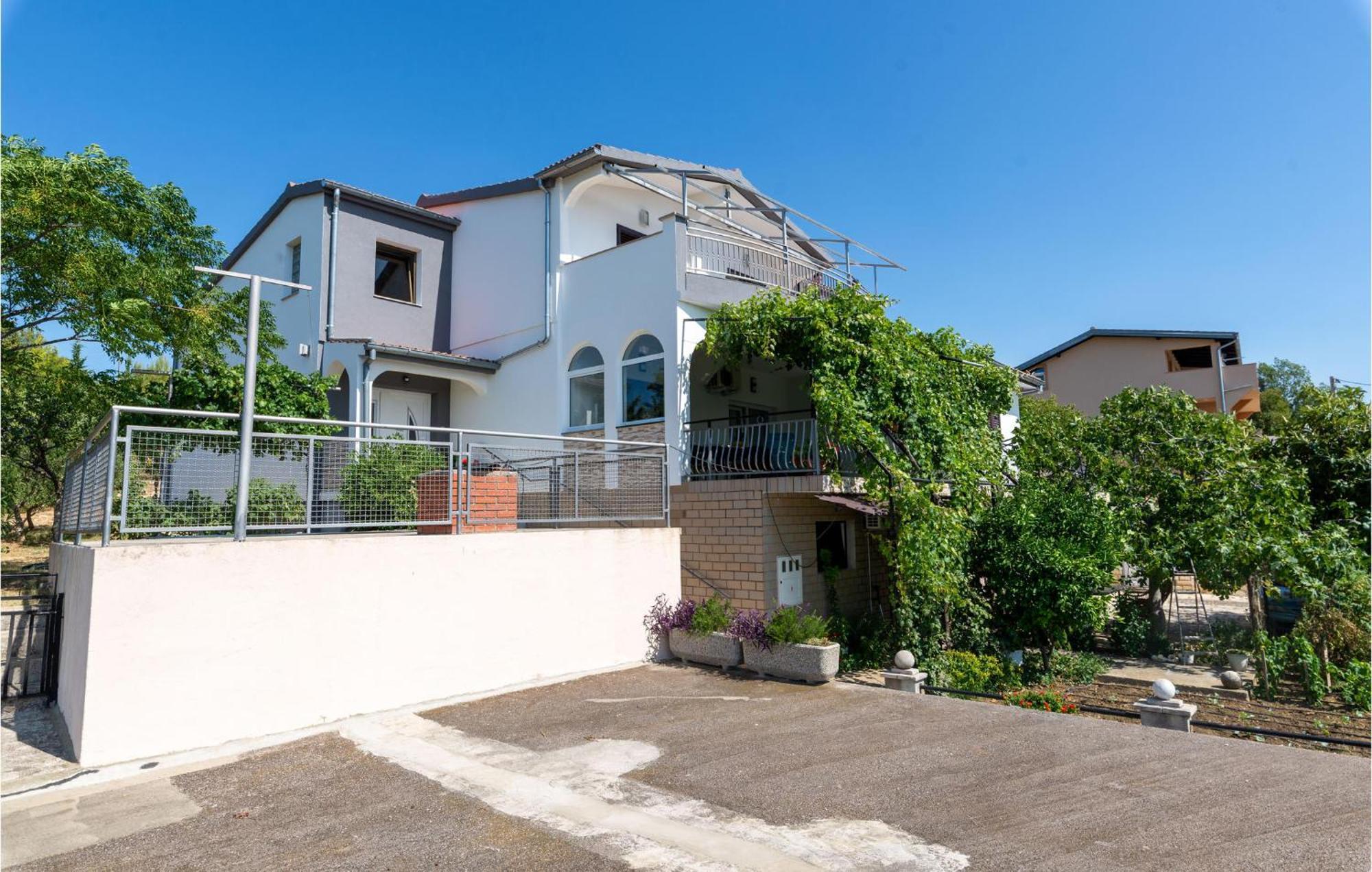 Lovely Apartment In Rovanjska With House Sea View Kültér fotó