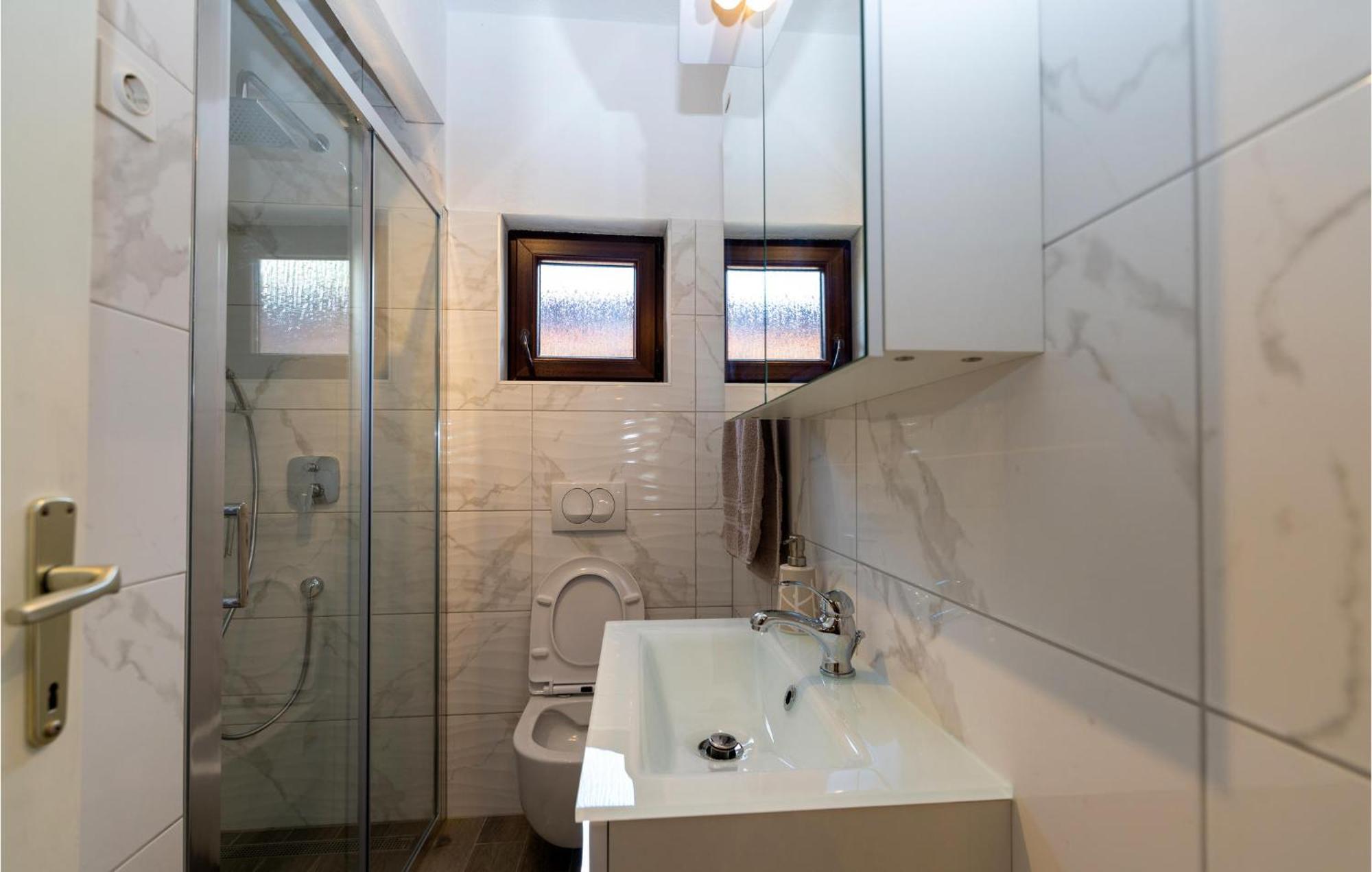 Lovely Apartment In Rovanjska With House Sea View Kültér fotó
