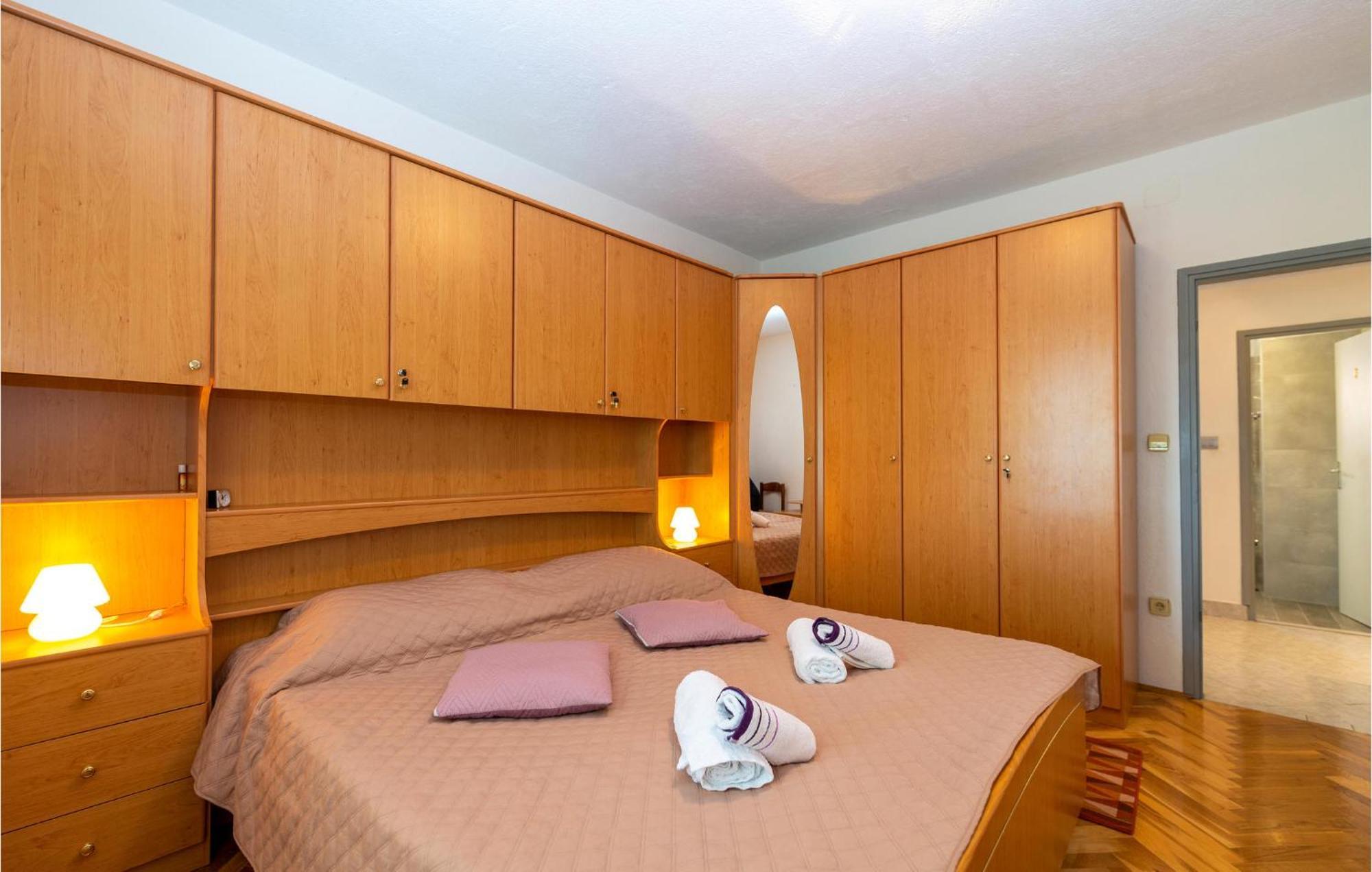 Lovely Apartment In Rovanjska With House Sea View Kültér fotó