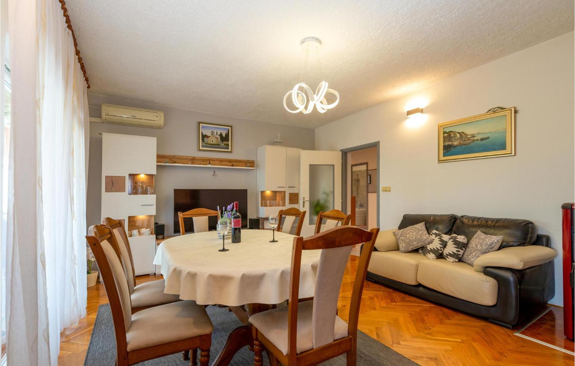 Lovely Apartment In Rovanjska With House Sea View Kültér fotó